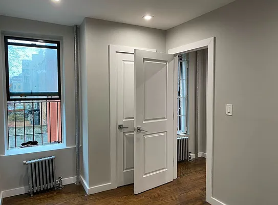 Rented by Premier One Realty LLC | media 7