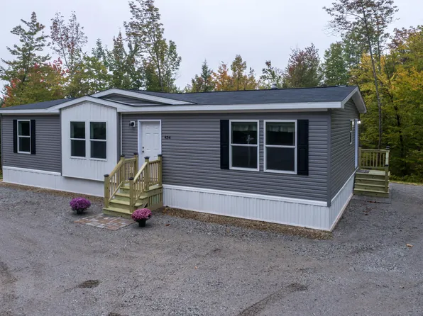 434 Brighton Hill Road, Minot, ME 04258