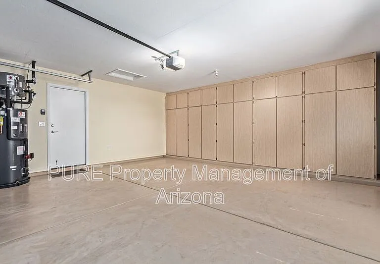 737 S Sycamore Pl — Photo 32