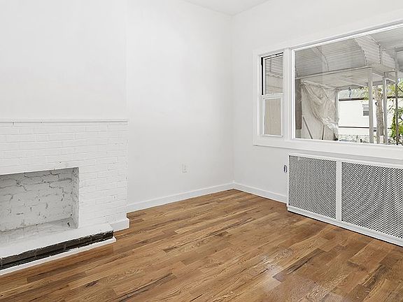 3rd image of 16812 88th Ave