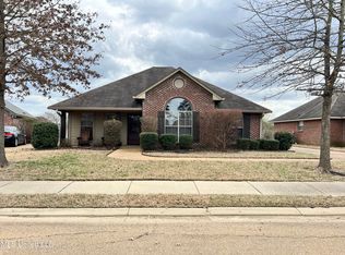 439 Springhill Xing, Brandon, MS 39047