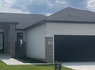 2401 Big Timber Rd, Lincoln, NE 68520