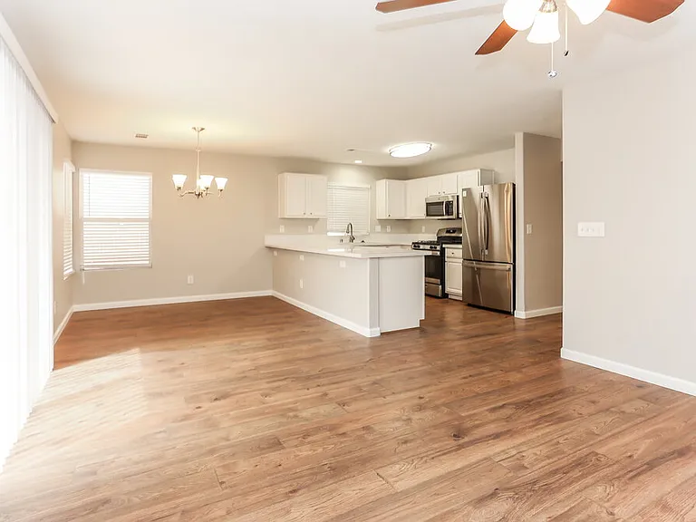 5025 Frozen Springs Ct — Photo 6