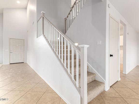 4th image of 782 W THUNDERBIRD Court