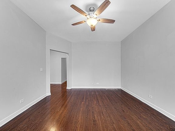 3rd image of 6111 S Eberhart Ave #1