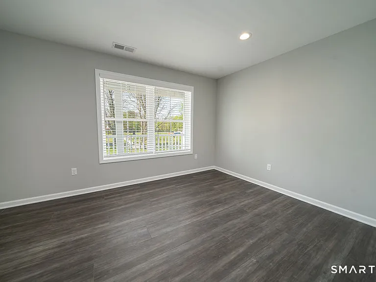 139 Main St #2 — Photo 16