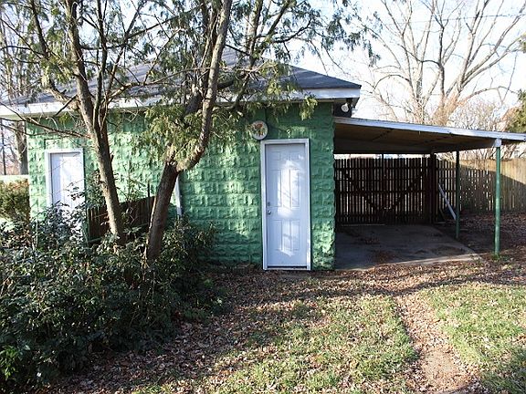 2nd image of 694 McAllister Ave