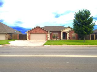 1916 N Washington St, Weatherford, OK 73096