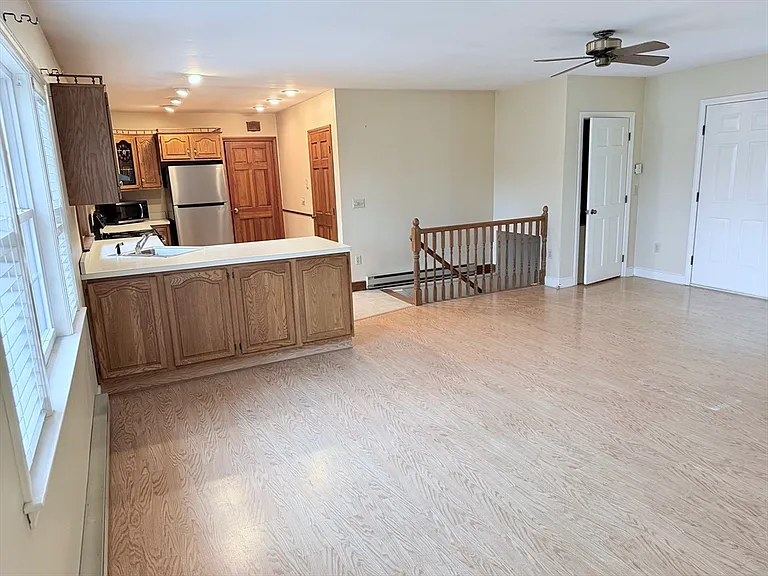 55 Warren St #1 — Photo 8