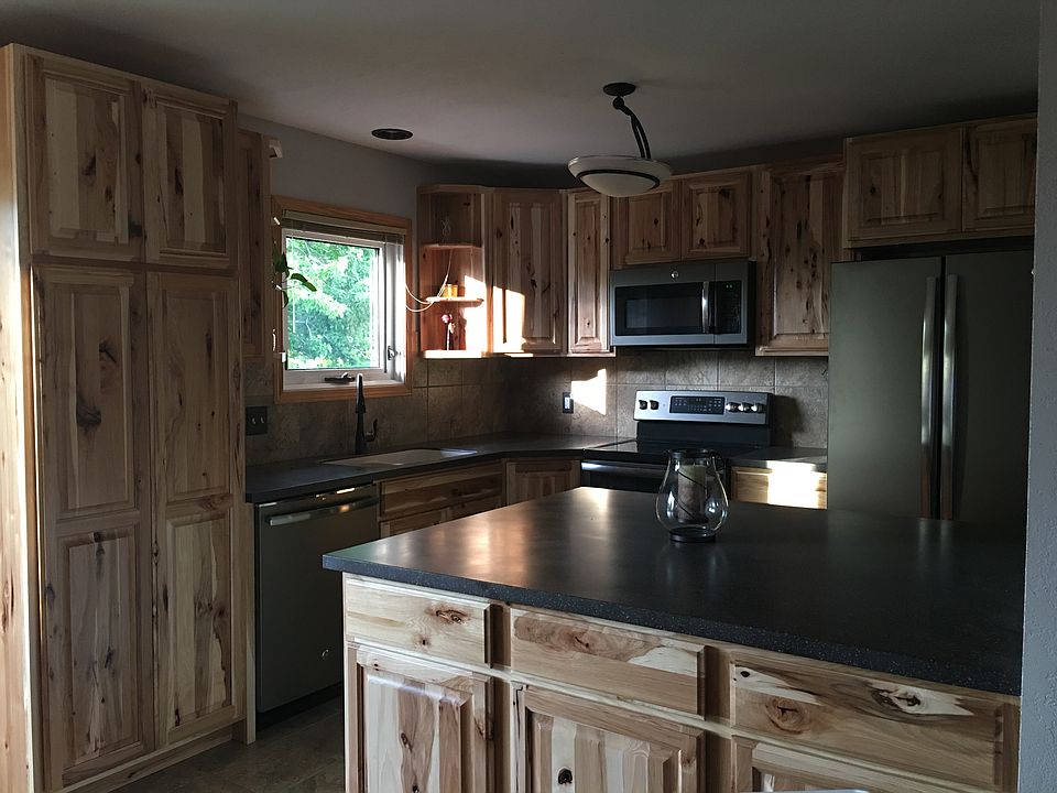 2nd image of 1120 20th Ave SW