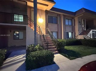 227 Lakeview Dr APT 103, Weston, FL 33326