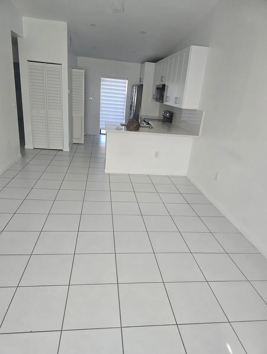 Building Photo - SW 74th Circle Ct