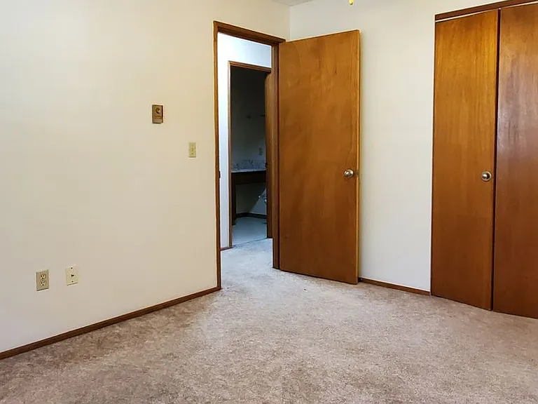 Folk: 5819 - 5821 64th University Place 98467 — Photo 15