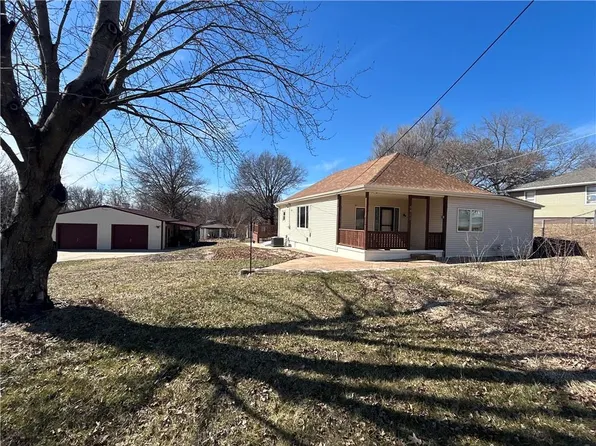 5810 S 14th St, Saint Joseph, MO 64504