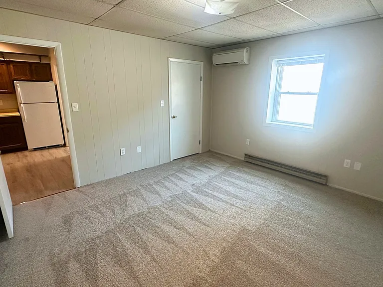 321 W Main St #B — Photo 14