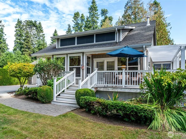 3145 Redwing Road, Camano Island, WA 98282