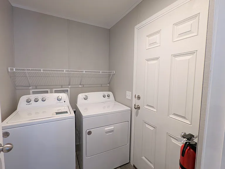 606 Delaware St #606 — Photo 12