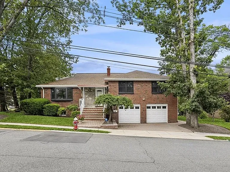 249 Virginia Ave — Photo 1