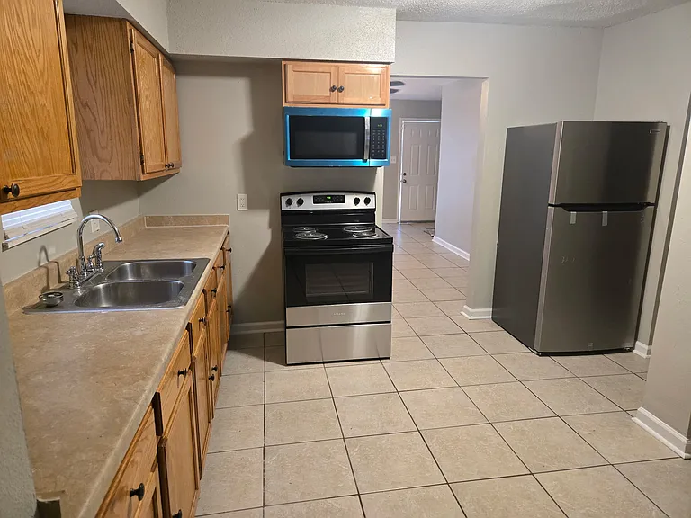 7062 Boston Dr — Photo 1