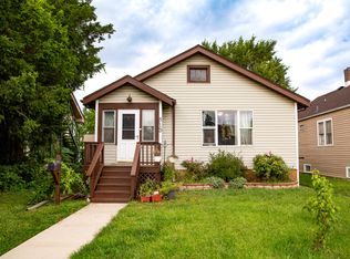 513 173rd St, Hammond, IN 46324