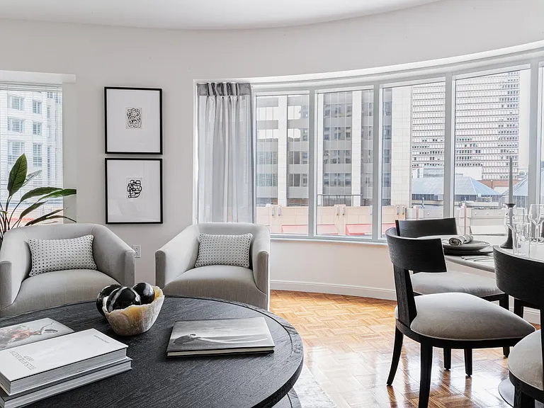 The Colonnade Residences — Photo 9