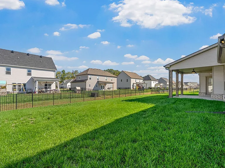 573 Bowden Dr — Photo 39