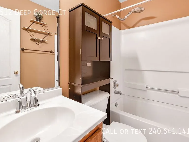 1512 Deep Gorge Ct — Photo 17