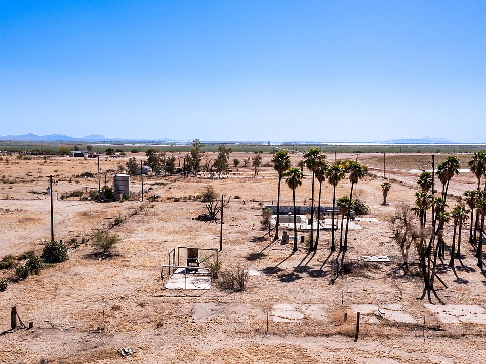 1st image of 45540 W SMOKETREE Lane #83