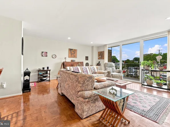 309 Florence Ave APT 205, Jenkintown, PA 19046