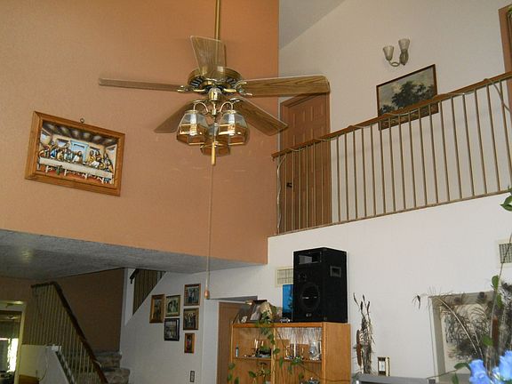 5th image of 4627 W Knollside St