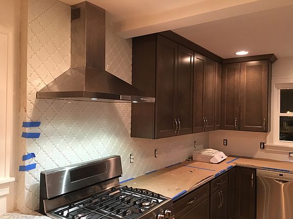 5th image of 1521 W 1st Ave