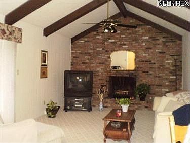 4th image of 1111 Hillrock Dr