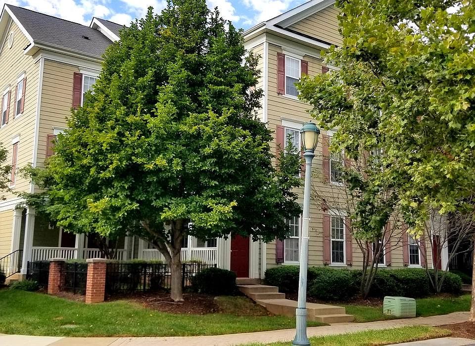 1st image of 233 King Farm Blvd