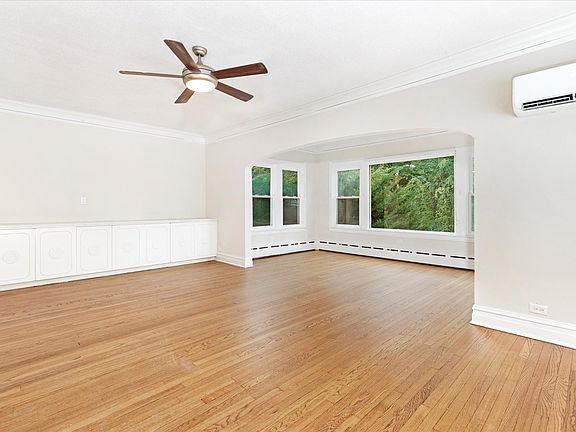 3rd image of 323 N Taylor Ave
