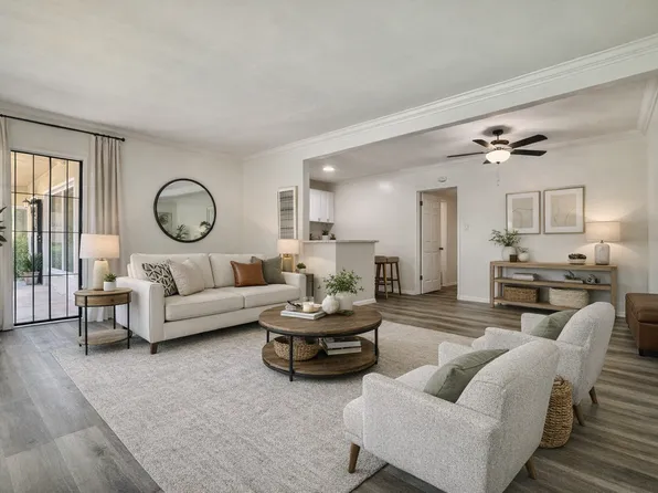 1835 W Crestwood Ln, Anaheim, CA