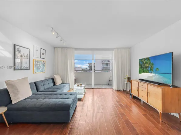 1658 Bay Rd APT 701, Miami Beach, FL 33139