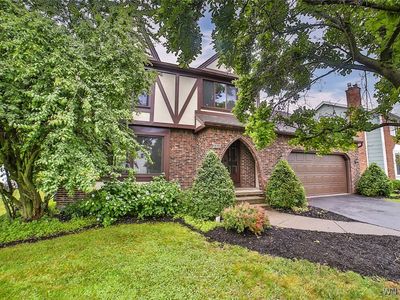 212 Robin Rd, Amherst, NY, 14228