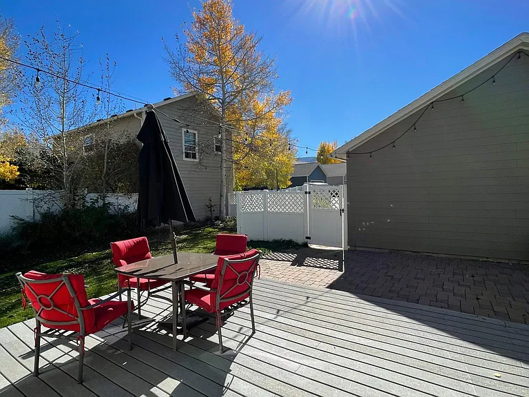 732 Founders Ave — Photo 10