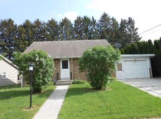 95 Carson Ave, Hanover, PA 17331