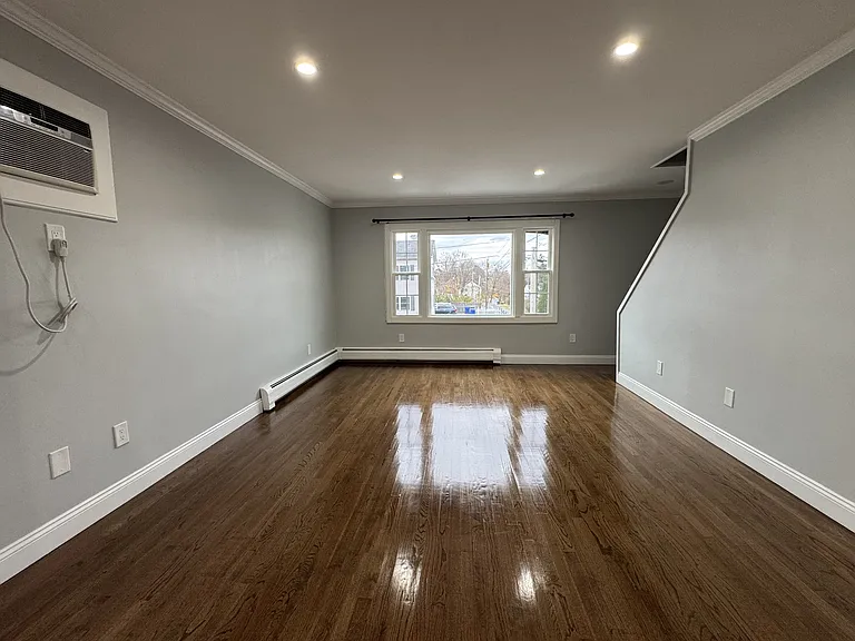 39 Belmont Cir #B — Photo 12