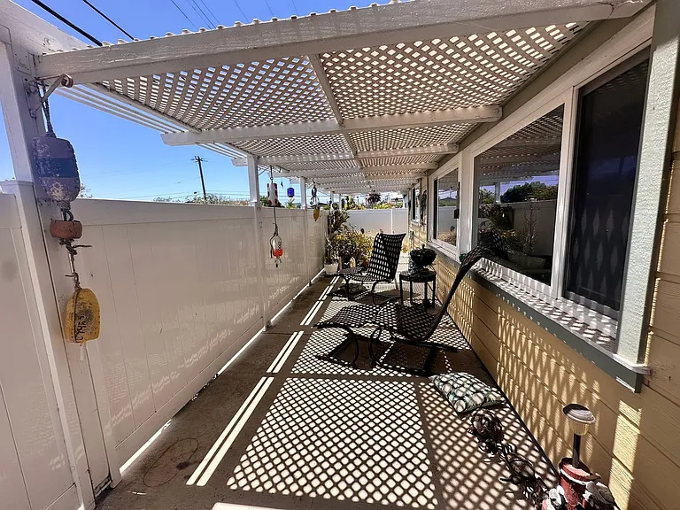 25235 La Cresta Dr — Photo 3