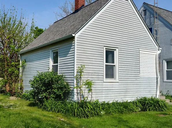 7095 Fenton Rd, Grand Blanc, MI 48439