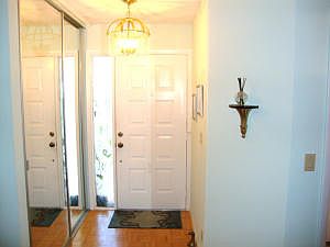 5th image of 4987 Boxwood Cir