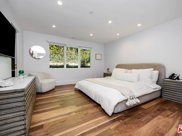580 Chalette Dr — Photo 30
