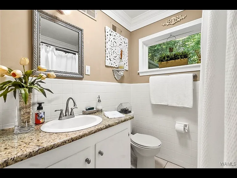 7 Lakeshore Dr — Photo 9