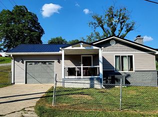 103 High School Ln, Jellico, TN 37762