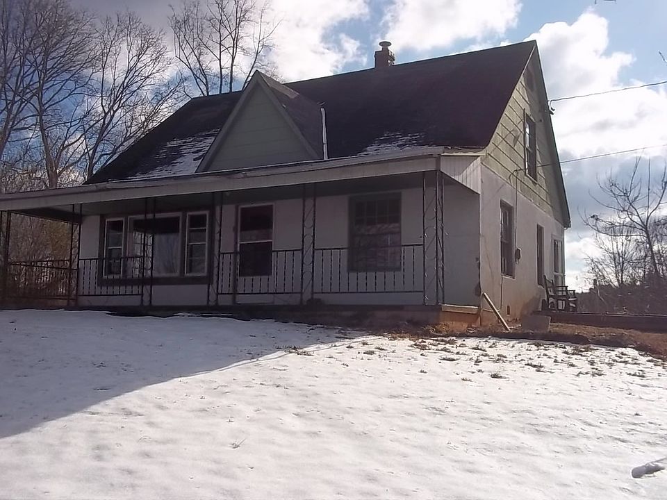 2nd image of 153 Dobbins St