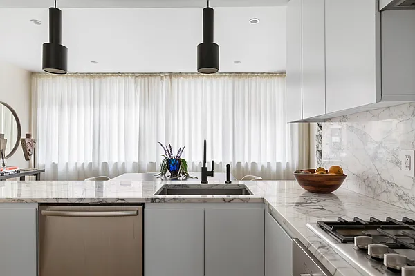 Sold by Compass | media 8