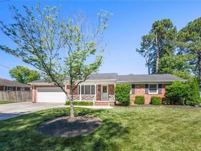 725 Lord Nelson Dr, Virginia Beach, VA, 23464