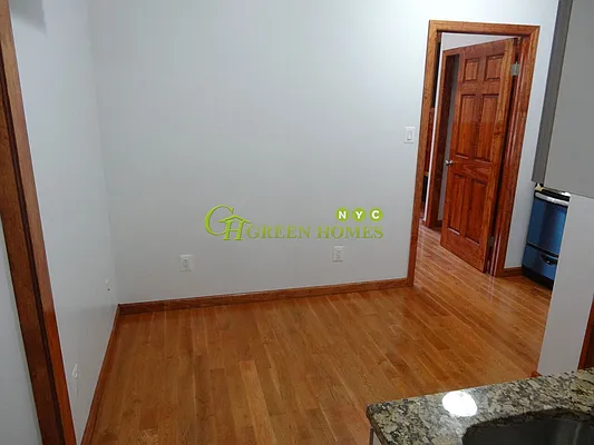 Rented by Green Home NY Realty LLC | media 40